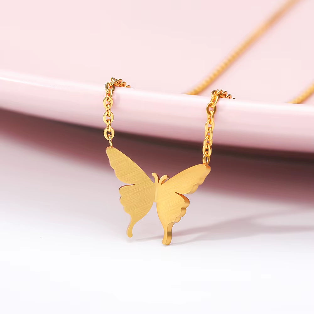 1Pc 2021 New Lovely Silver Color Butterfly Necklace for Women Simple Insect Women Long Necklace Butterfly Party Love Gifts